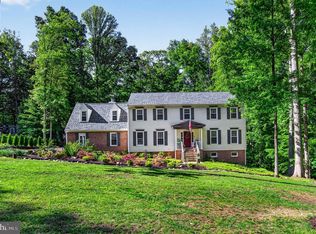 10424 Hampton Rd, Fairfax Station, VA 22039