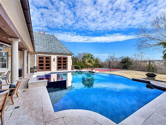 3rd image of 5793 Forest Highlands Dr
