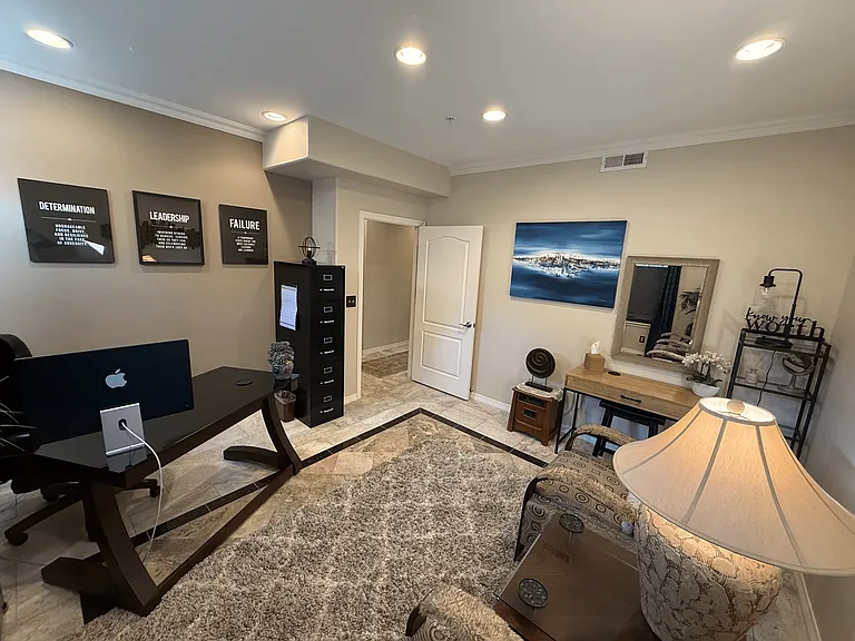 239 E Fountain Blvd #100 — Photo 22