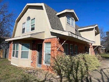 2nd image of 312 S Mockingbird Ln