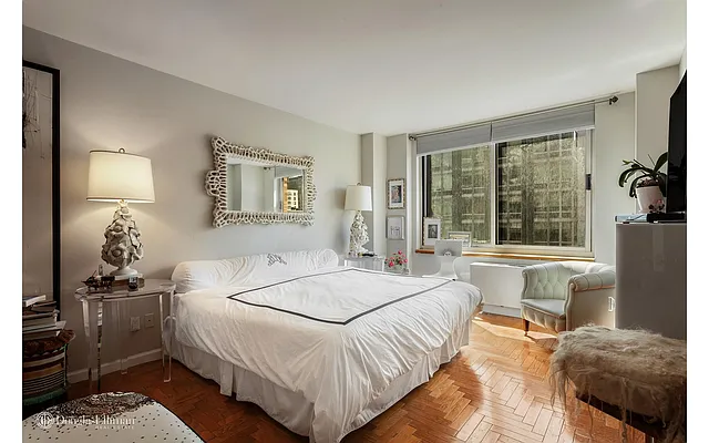 Rented by Douglas Elliman | media 10