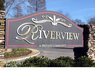 605 Riverview Dr SE, Marietta, GA 30067