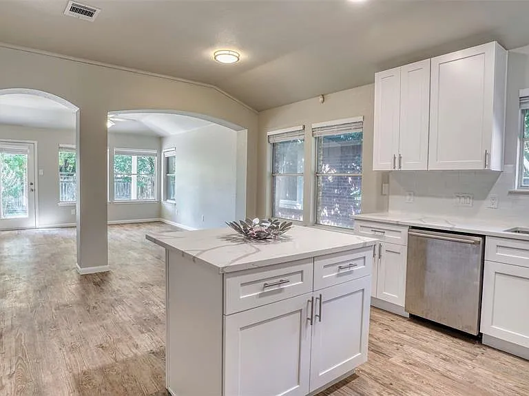 711 House Creek Dr — Photo 12