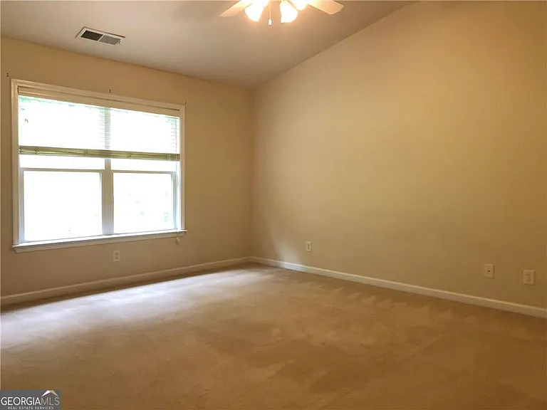 33 Jekyll Dr #8 — Photo 9