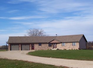 3183 Fritzges Rd, South Wayne, WI 53587