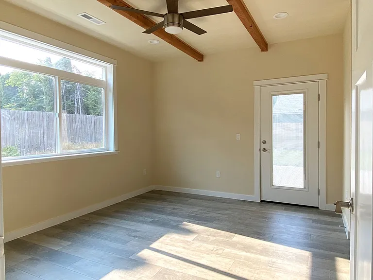 332 Lolly Ln — Photo 17