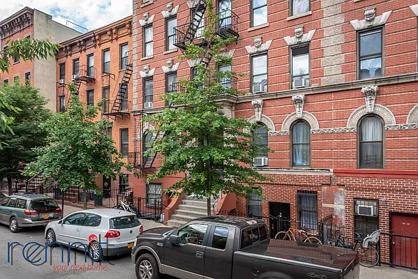 Rented by Rennit Inc. | media 67