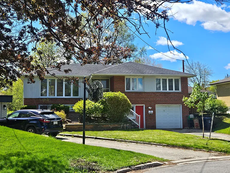 16 Donewen Ct — Photo 2