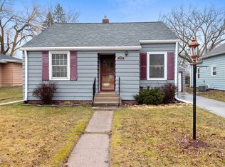 1473 Eliza St, Green Bay, WI 54301