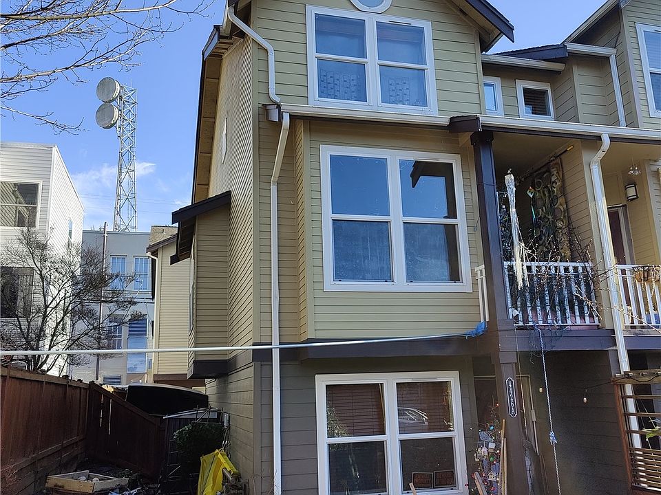 2nd image of 4426 44th Avenue SW #A