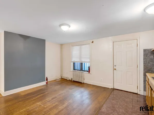 69 Monroe Street image 7 of 10