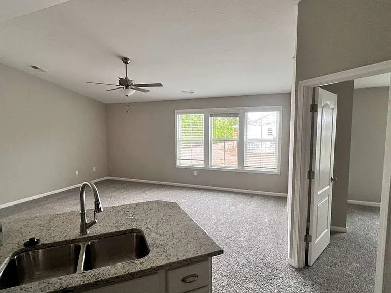 2659 Verdant Ln — Photo 7