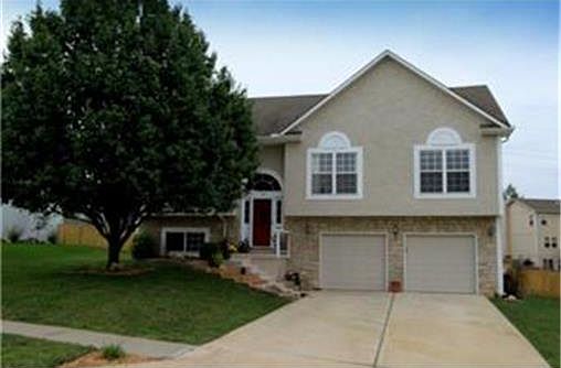 1st image of 1109 Willow Ln