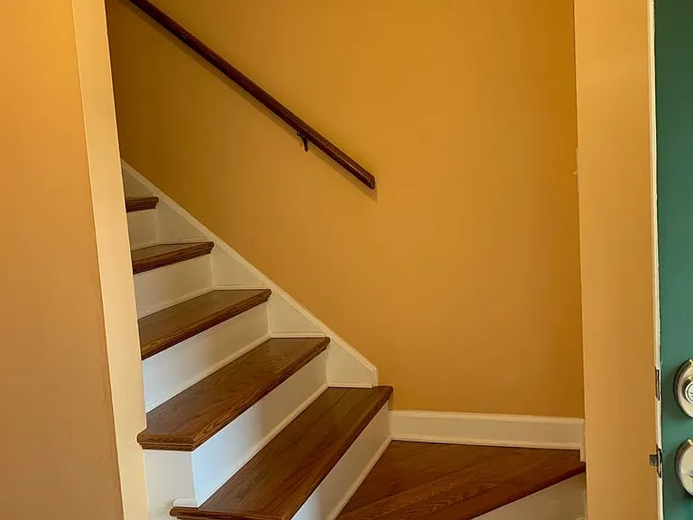 336 Loudon Rd — Photo 23