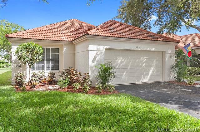 1st image of 9381 Oak Grove Cir