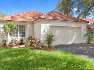 9381 Oak Grove Cir, Davie, FL 33328