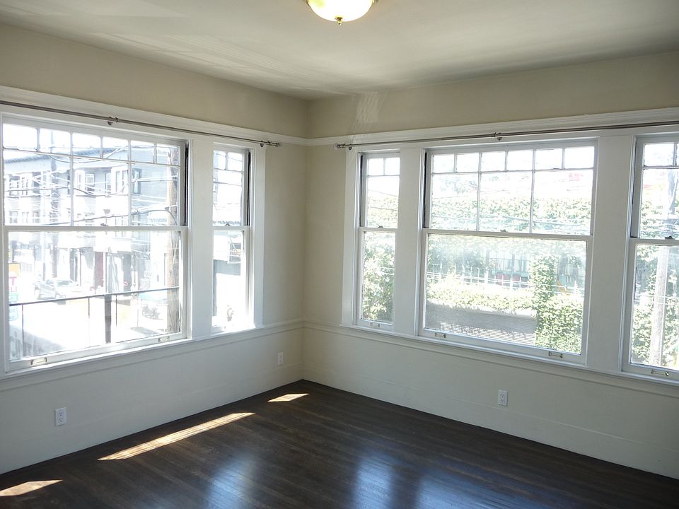 1st image of 1305 Minna St