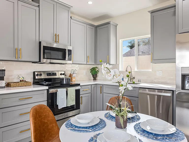 10840 Memory Park Ave — Photo 10