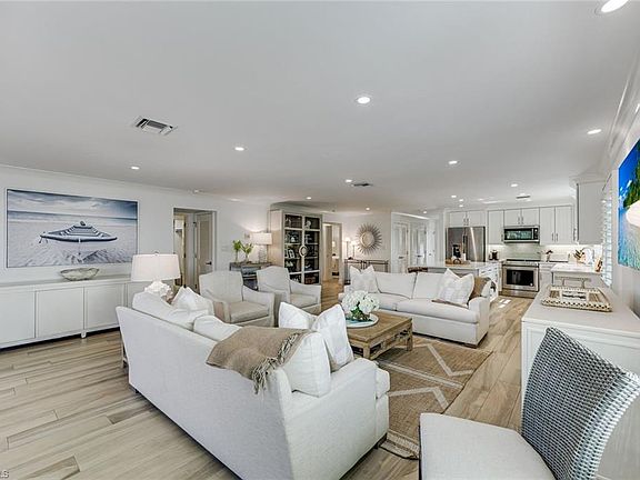 5th image of 225 5th Ave S APT 104