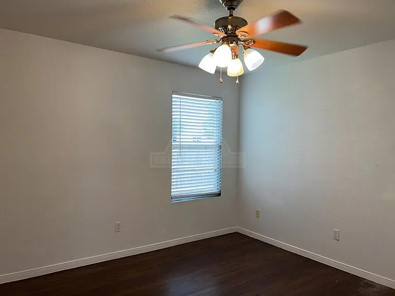 3304 Catalina Dr — Photo 12