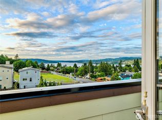 8269 S 118th Ct, Seattle, WA