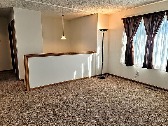 5th image of 1106 13th Ave