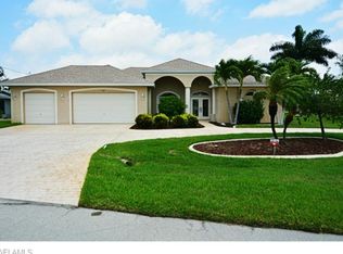 523 SW 39th Ter, Cape Coral, FL 33914
