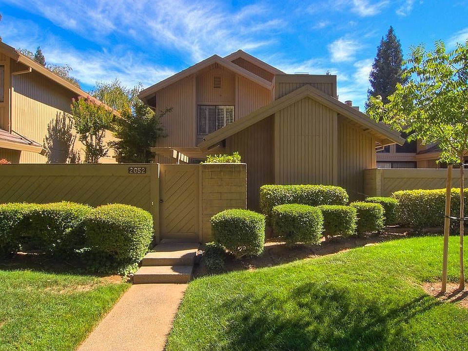 2nd image of 2052 Promontory Point Ln