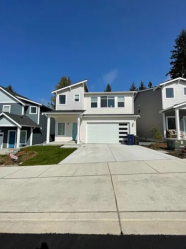 8413 63rd Pl NE Photo 1
