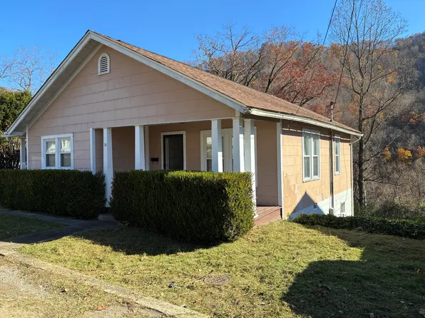 14 Thomas St, Gauley Bridge, WV 25085