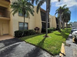 12471 McGregor Blvd APT 10, Fort Myers, FL 33919