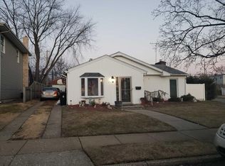 2631 Forest Ave, East Meadow, NY 11554