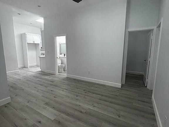 2nd image of 452 N Gage Ave