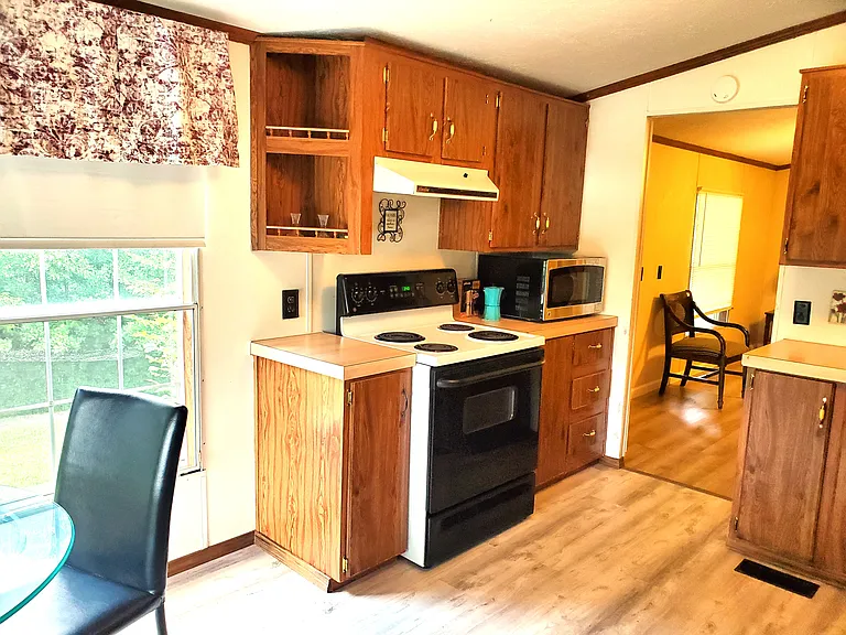 1281 Chestnut Mountain Rd — Photo 14