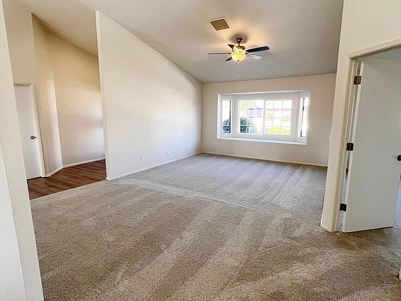 3rd image of 3324 Willow Dr