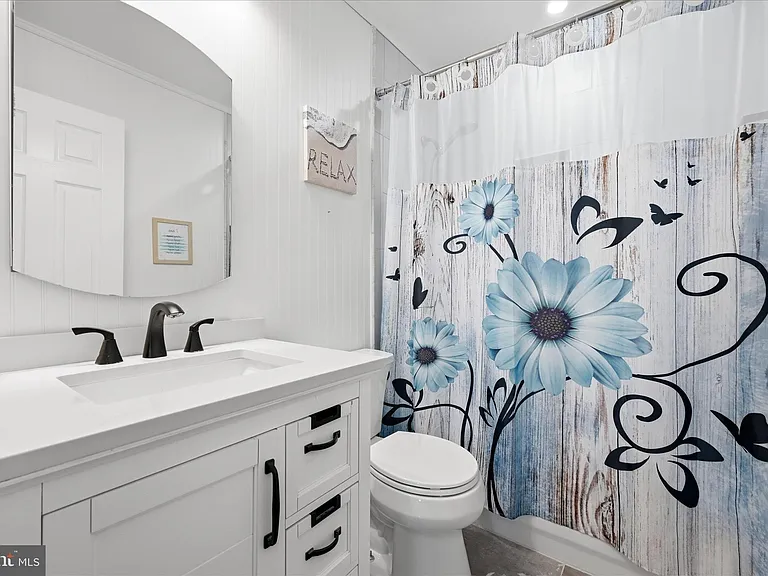 704 Seaton Ct SE — Photo 35