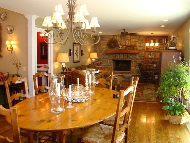1st image of 547 Dixon Ln