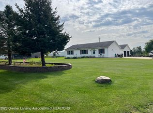 6862 Mills Hwy, Eaton Rapids, MI 48827