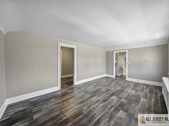 4th image of 2841 Nottingham Way Floor 2
