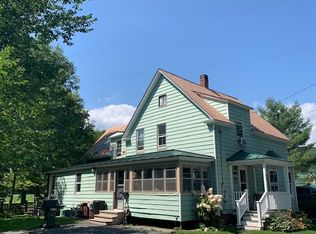 27 Maple St, Woodstock, VT 05091