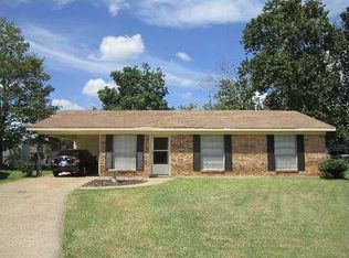 1613 Stonewood Cir, Bossier City, LA 71112