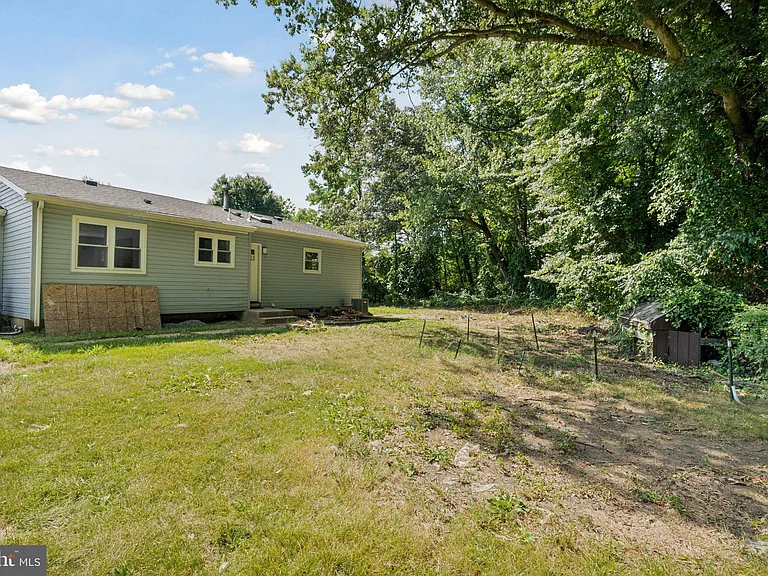 501 Bloomfield Dr — Photo 32