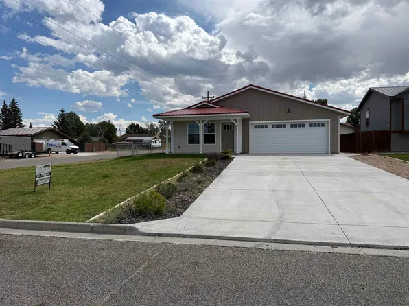 213 Greenwood Ave, Saratoga, WY 82331