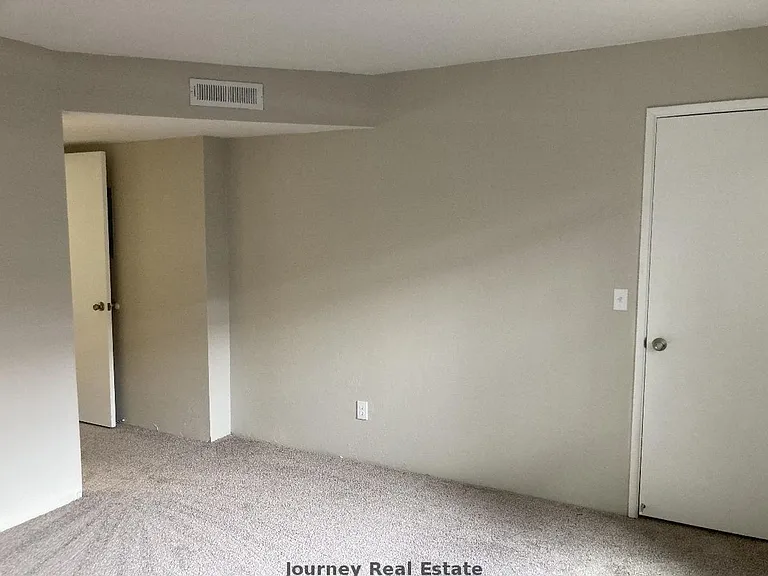 Cedar Ridge Apartments — Photo 7