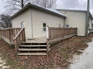 208 W Main St, Flora, IN 46929