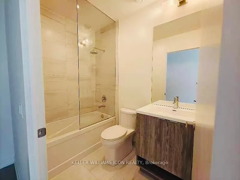 138 Downes St E #5006 — Photo 8