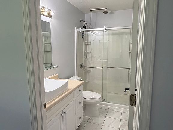 5th image of 852 Cedar Way #852