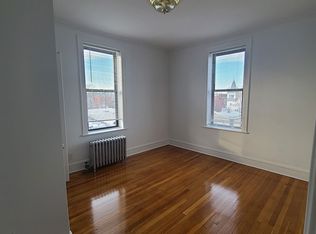 22-18 42nd St #D2, Astoria, NY 11105