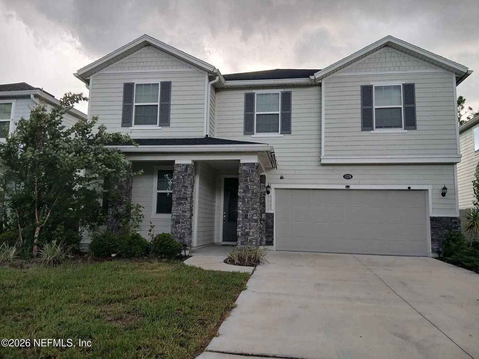 5 bed, 3.5 bath, 3012 sqft, $3,395 — Photo 2