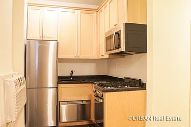 Rented by Urban Real Estate Inc